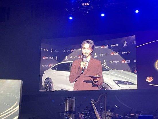 橫濱之夜讓新浪微博文化成為新千年的遣唐使